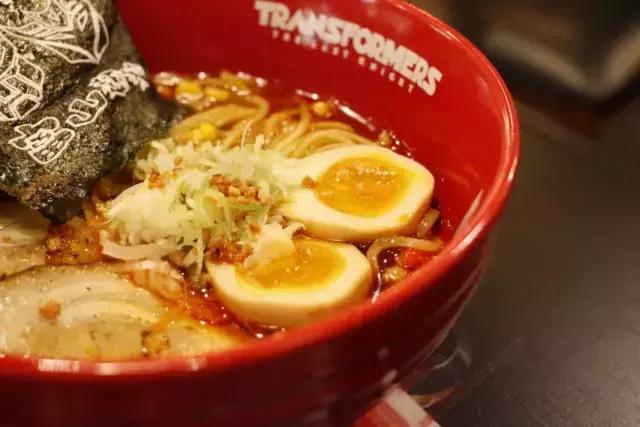 终于来西安！这家日式拉面火遍上海香港，余文乐陈奕迅都被圈粉！