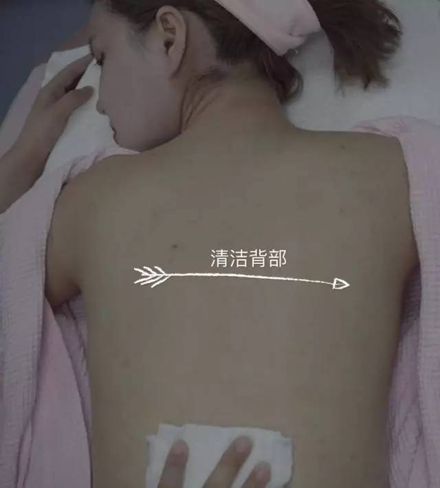 这可能是夏天穿吊带最大的烦恼……这可能是背部痘痘最全攻略