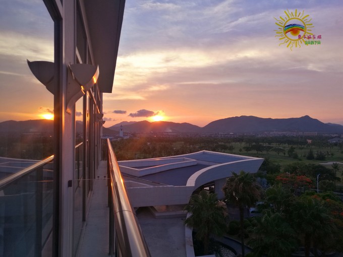 跟着大海去旅行三亚,记录旅行时光娃带老妈三亚看海