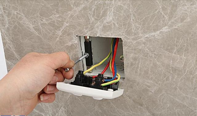 插座底盒坏了怎么办,插座底盒坏了怎么修复安装