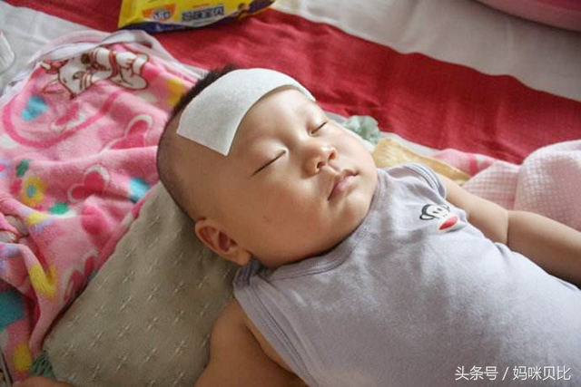 宝宝高烧39.5度一招降温,宝宝高烧39度怎么物理退烧