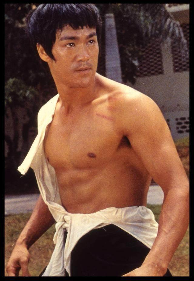 有多少人觉得周星驰电影并不好笑,有多少人对周星驰有感触