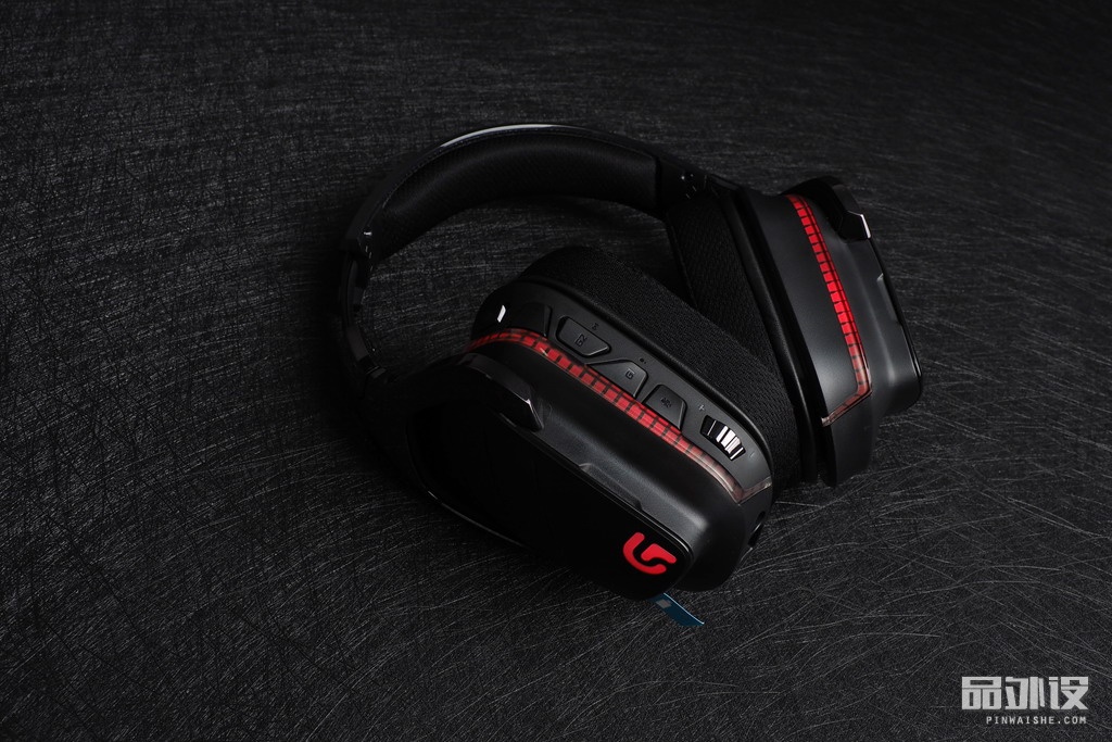 罗技g933的耳机接收器通用吗,罗技g933s耳机开机灯亮一下就灭