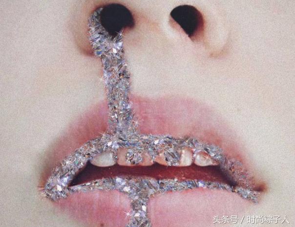 粽子快报｜Gucci出了巧克力，金小妹被骂抄袭狗，以及这个泳装品牌有点污