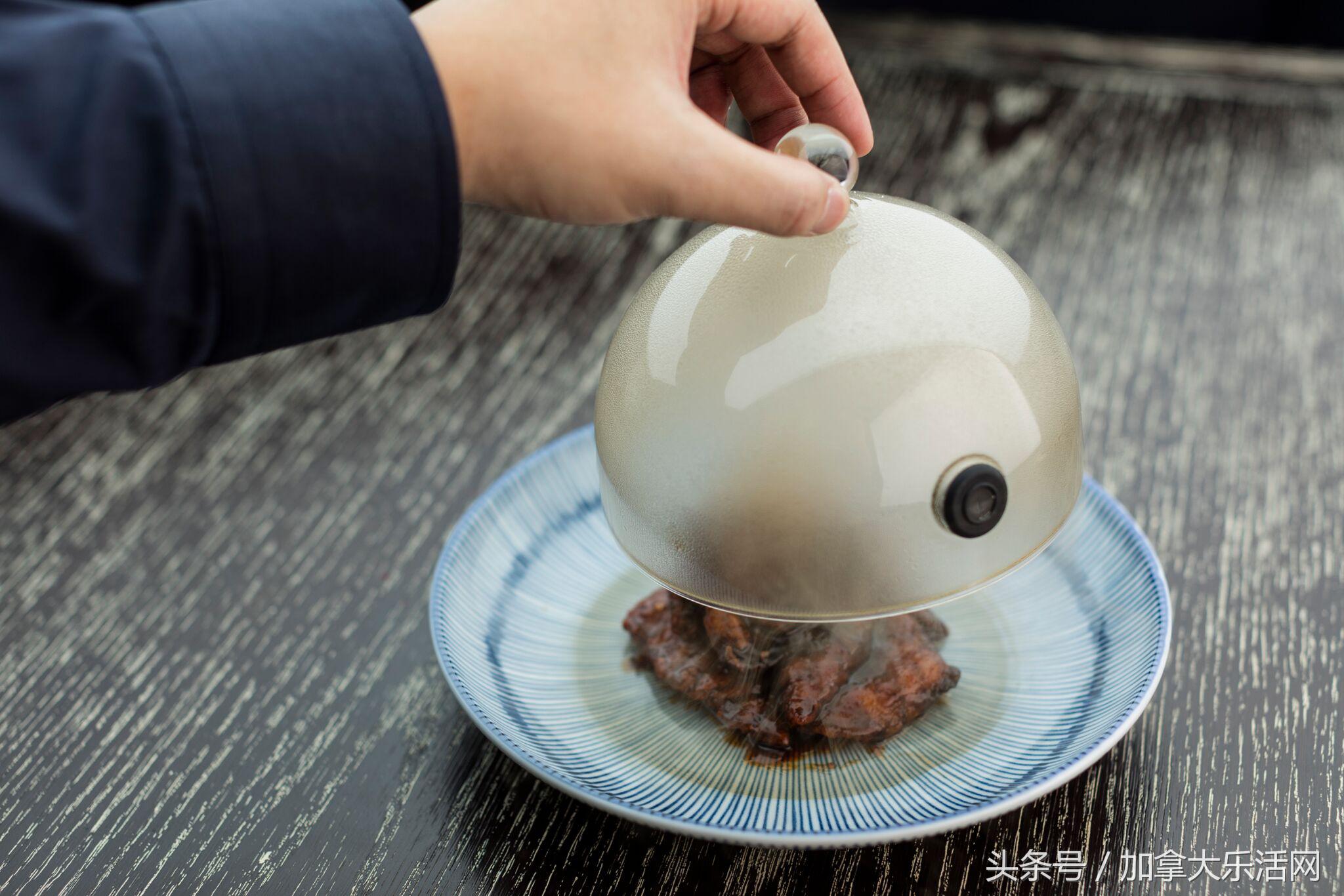 温哥华极致美食：Mott32卅二公馆ChanelNo.5鸡尾酒和北京烤鸭碰撞出的火花