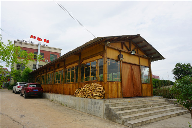 成都柴火鸡烤全羊江湖菜,岳塘区湘江小院烤全羊