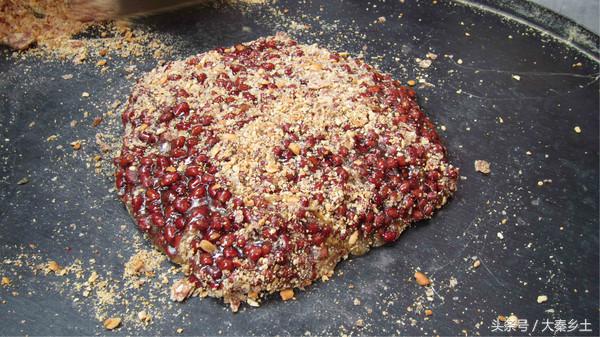 又到了一年一度的小龙虾盛宴了大家如何在家吃到小龙虾？西安这条街美食秒杀回民街统统吃一遍才过瘾？