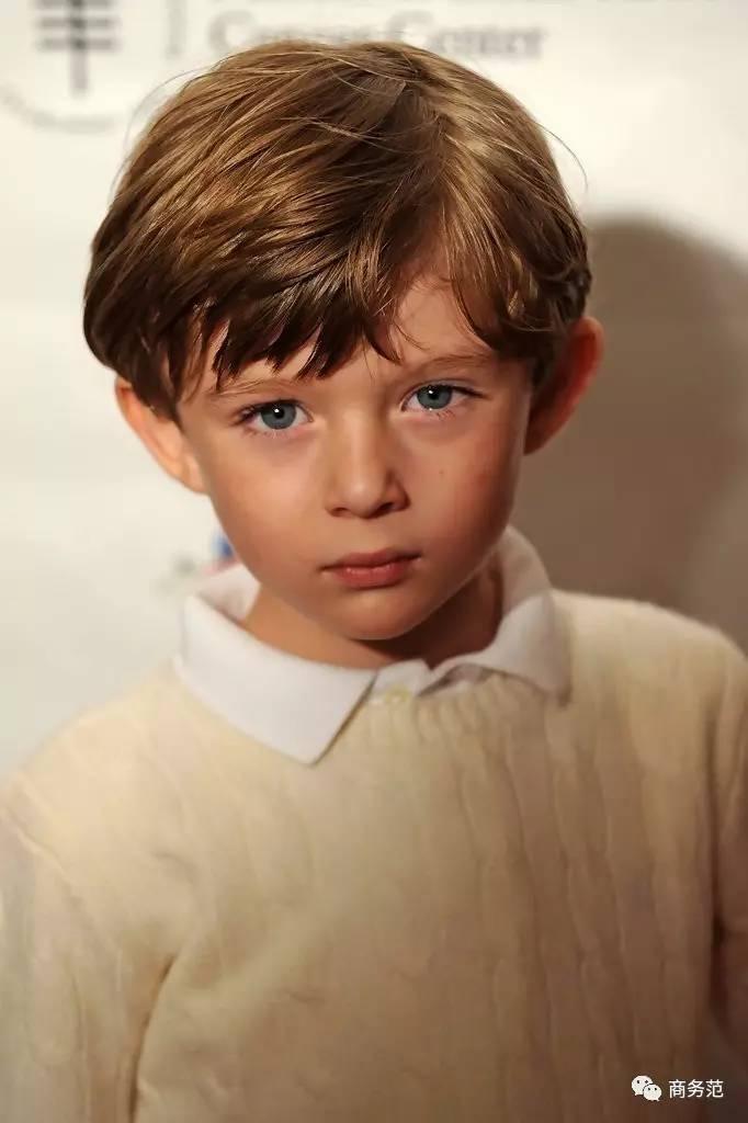 川普小儿子最新视频,川普12岁儿子