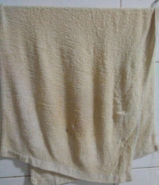 毛巾发粘发黄的小妙招,夏天洗脸毛巾发粘怎么办