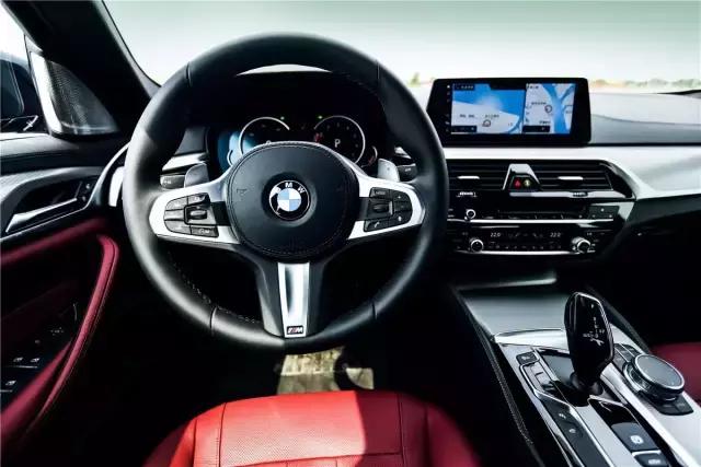 宝马5系2024新款领先版评测,宝马5系全新2024款试驾测评