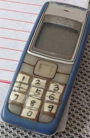 智能手机也有“用到报废秘籍”，但是手机厂商却不这么认为，他只是想让你换机