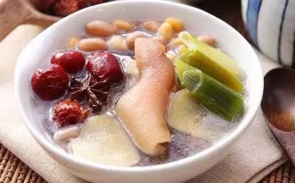 爱笑的人会有属于自己的法令纹,天生法令纹就很深怎么办又不爱笑