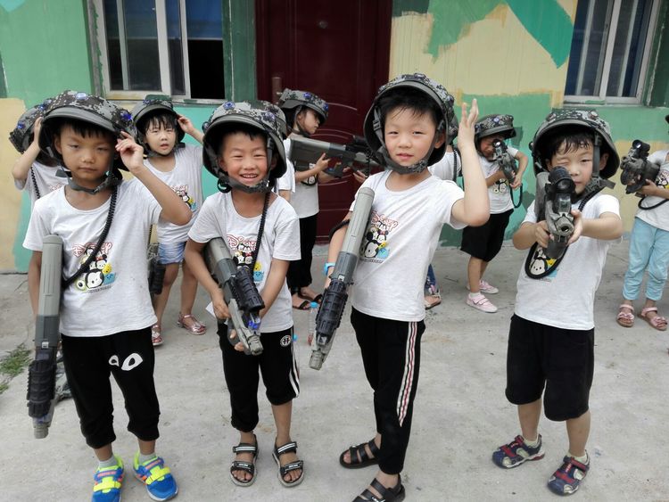 幼儿园毕业班夏令营活动,幼儿园大班毕业夏令营走进小学