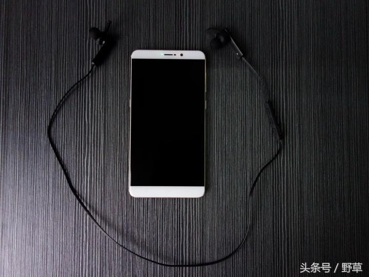 无拘无束的畅享运动，赛尔贝尔D300无线蓝牙运动耳机简评