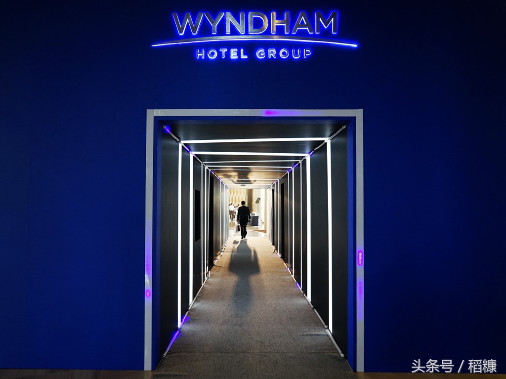 酒店谁没住过，和大嘴猴、辛普森一屋你住过吗？房里的东西好想拿走