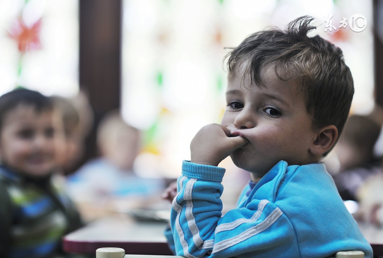 如何帮助父母解决分离焦虑,克服分离焦虑的10大妙招