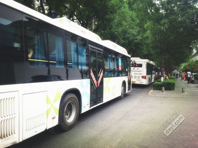 攻略｜感谢老天的不胖之恩，让我肆无忌惮的吃遍西安！3天2夜游，仅需一天假，1小时抵达！