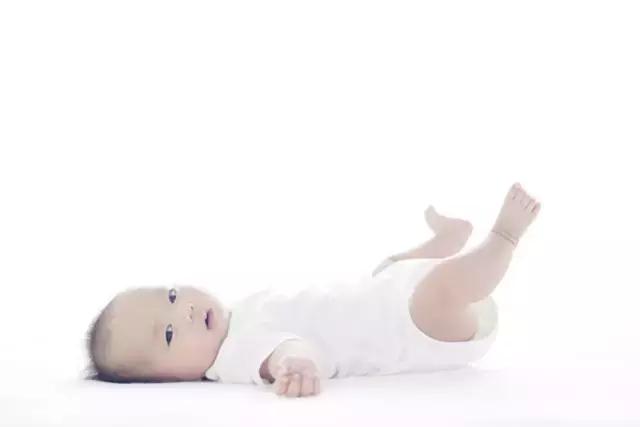 宝宝牙齿长得慢和缺钙有关系吗,宝宝牙齿还没长齐怎么回事