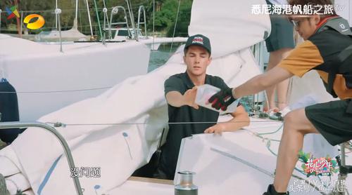 宋祖儿令人心动的n个瞬间,宋祖儿吓的狂哭跺脚