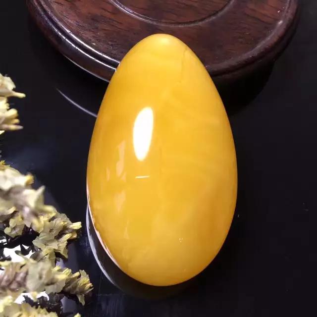 蜜蜡和什么搭配最好图片,蜜蜡的正确搭配图