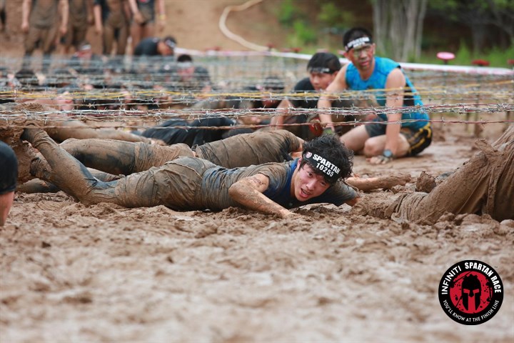 翻滚吧，青春—斯巴达痴肉记RollRollRoll