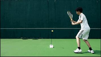 初学者网球使用器材,初学网球装备怎么买