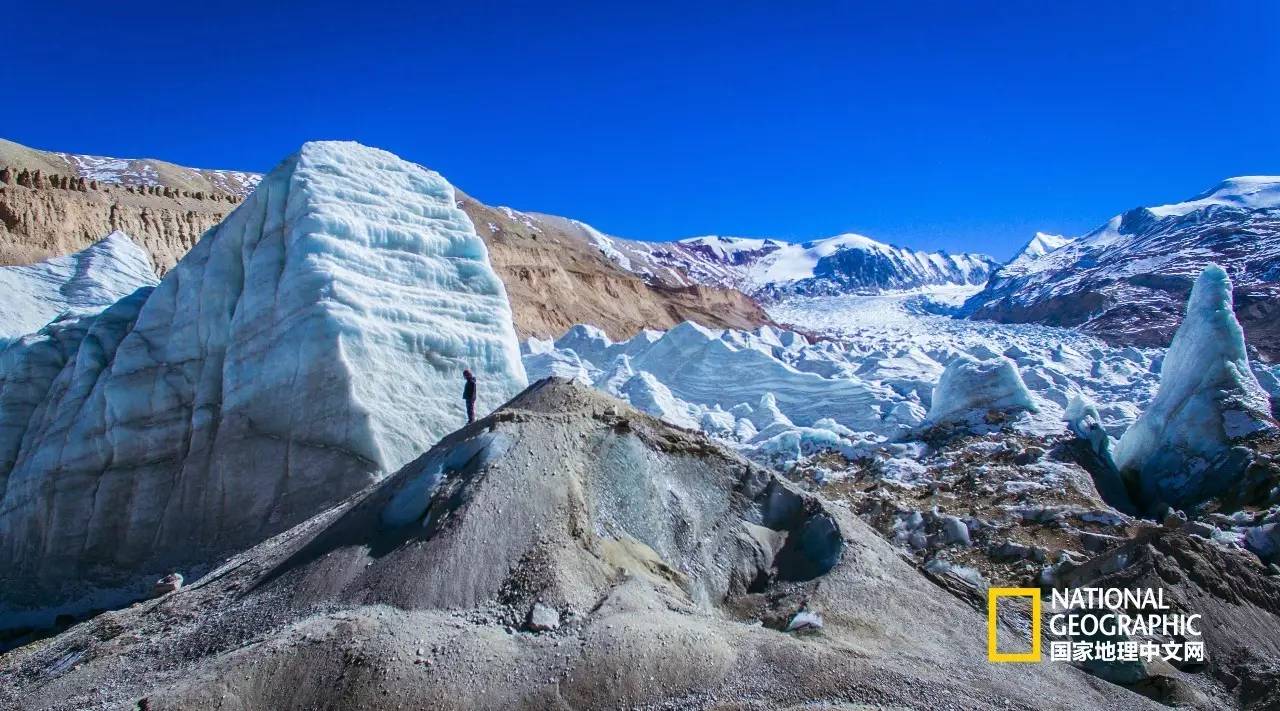 一次惊险的冒险之旅南极冰川,神奇的南极冰川探险之旅感受