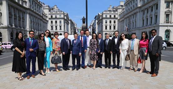 2017胡润与中国企业家的英国之行①：贵族俱乐部密会英国政要