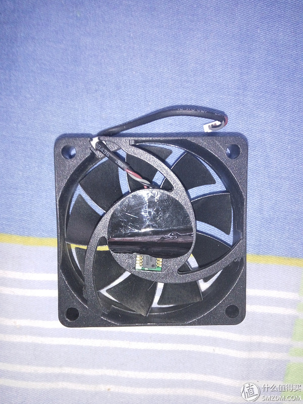 明基w1070投影仪怎么拆镜头,明基投影机w1060换风扇图