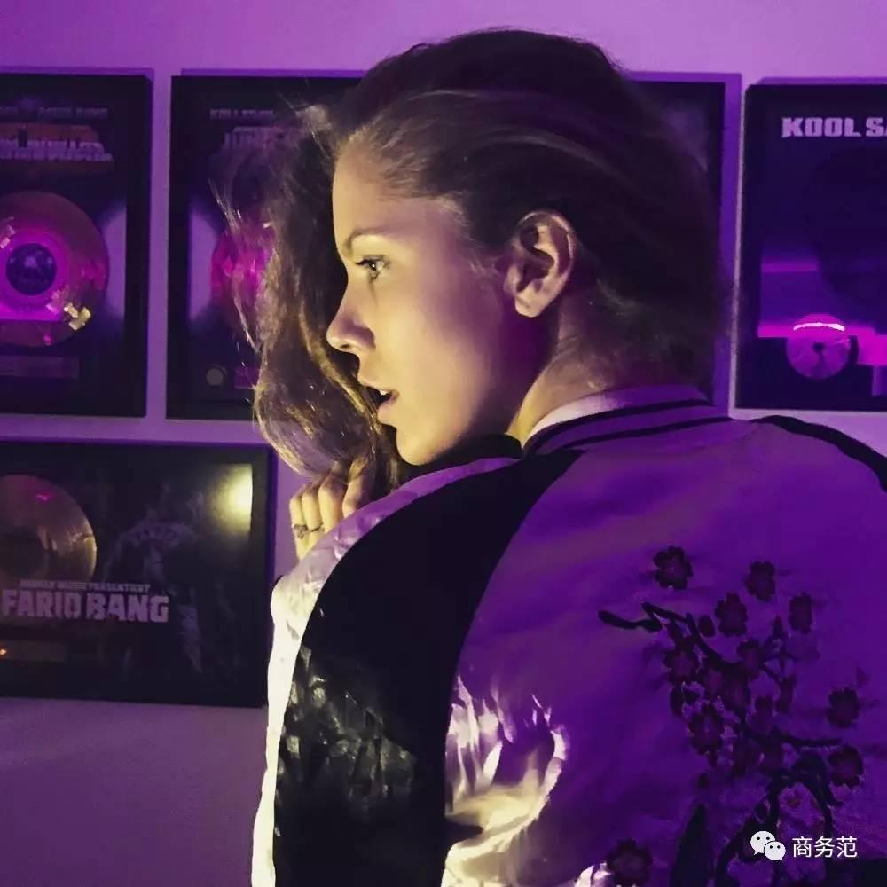 65万颗水晶打造的婚礼,施华洛世奇继承人款婚纱