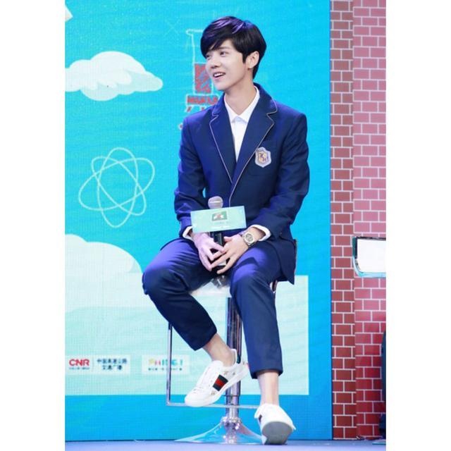 gucci2017蜜蜂鞋,gucci2017早秋刺绣女装系列