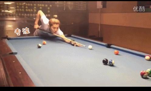 鹿晗拉杆篮球,鹿晗打球足球