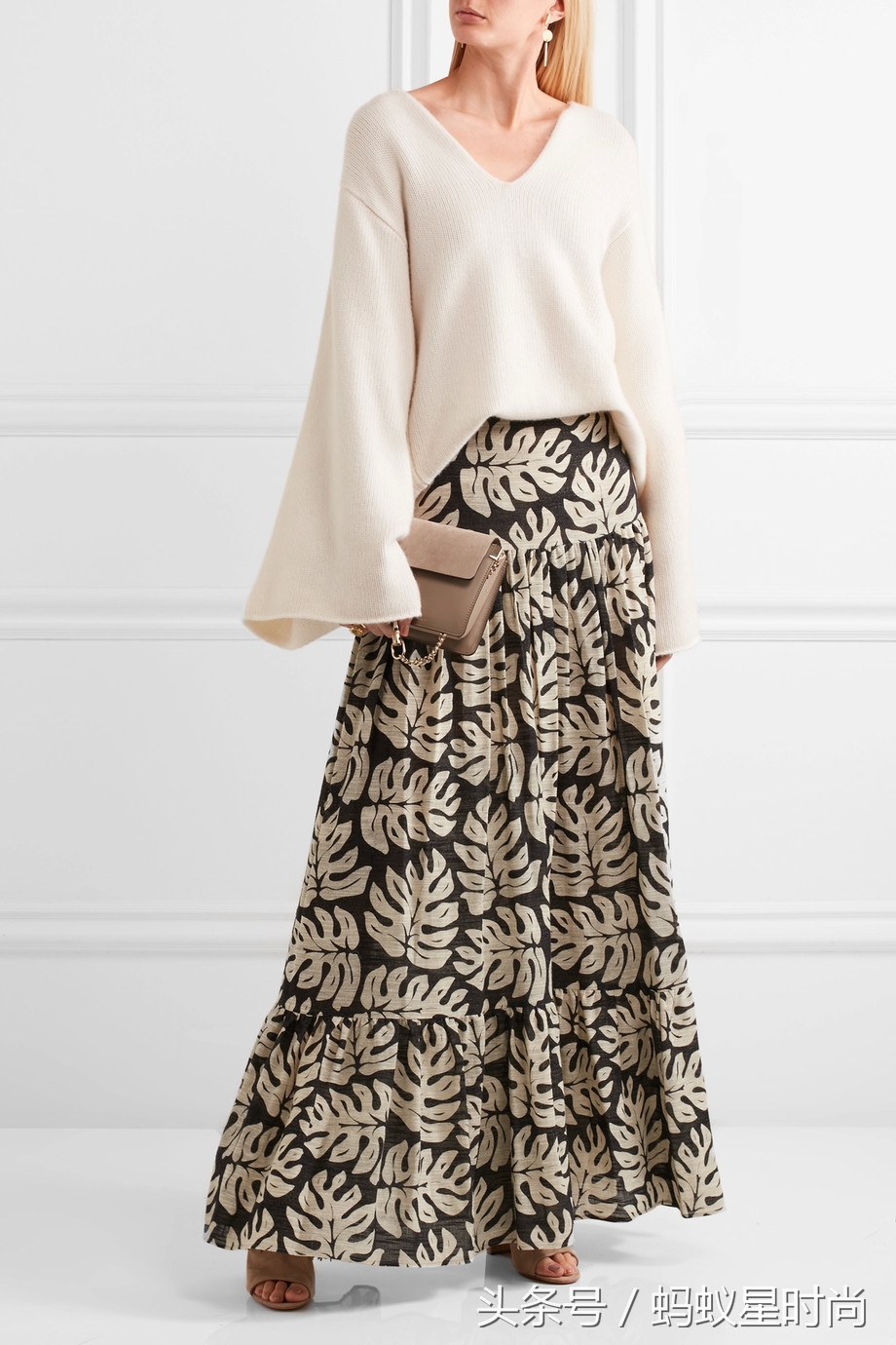 这个夏天你压箱底的波西米亚长裙又可以拿出来了