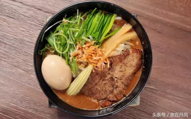 贾丹君,丹凤美食牛筋面