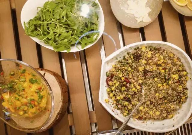 肯德基新品变绿,肯德基颜色变化