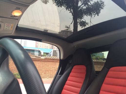 十几万的奔驰两门,奔驰smart两座燃油版