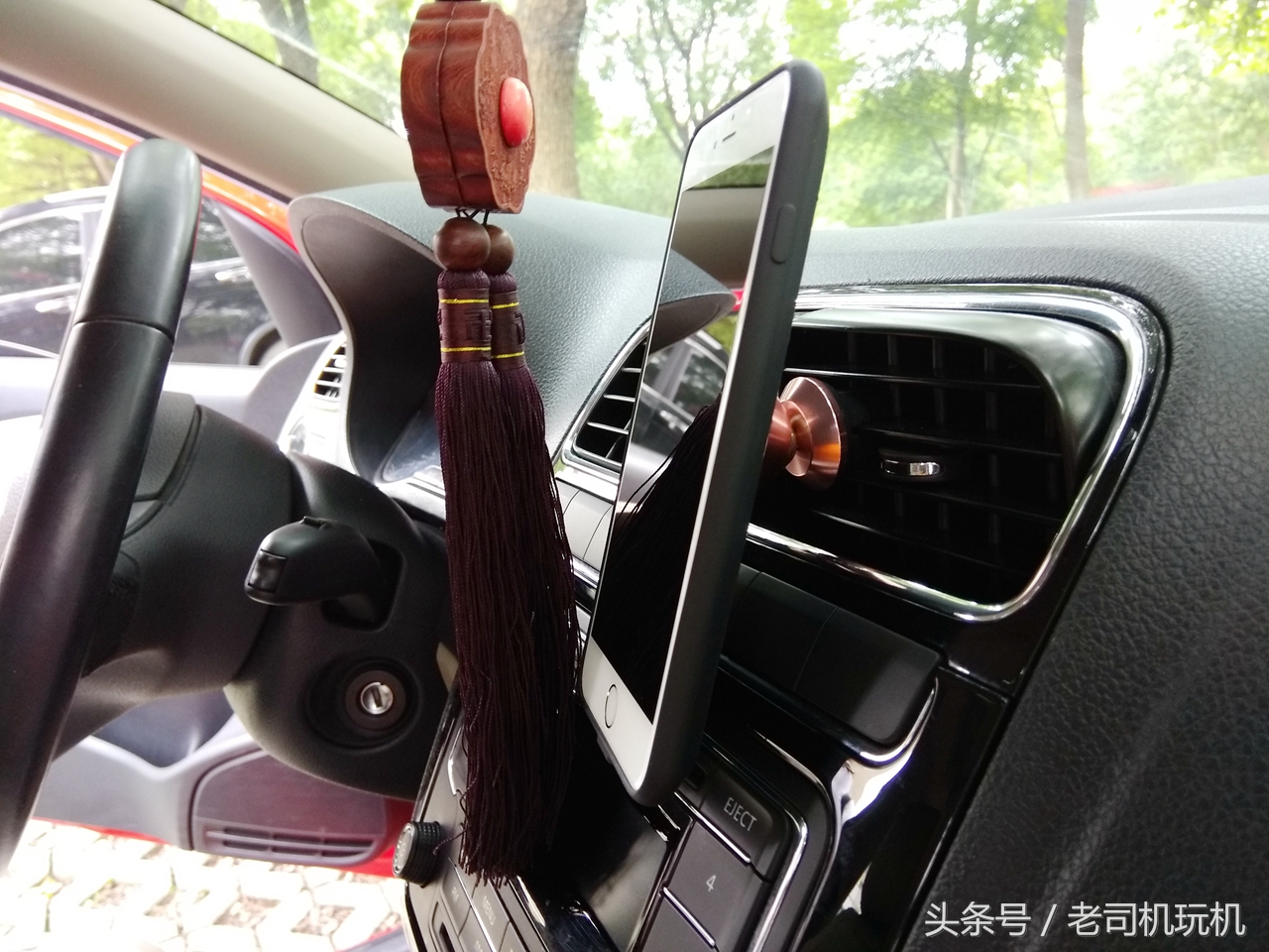 图拉斯充电宝对比苹果外接电池,苹果图拉斯磁吸充电宝真实测评