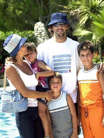 足坛十大夫妻,十大爱情夫妻模范