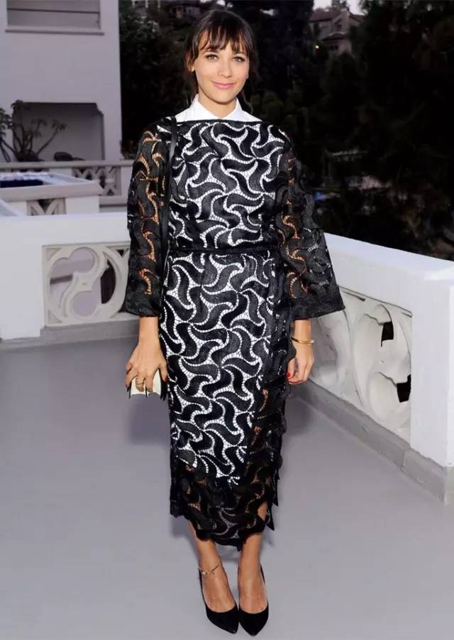 衣服太宽怎么穿才好看女生,女生怎么穿衣服才不会显得臃肿