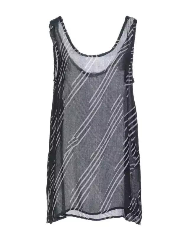 你还没有一件背心出街？那你一定是过了个假夏天！可儿，霉霉，蕾哈娜都爱的它你怎么可以没有？