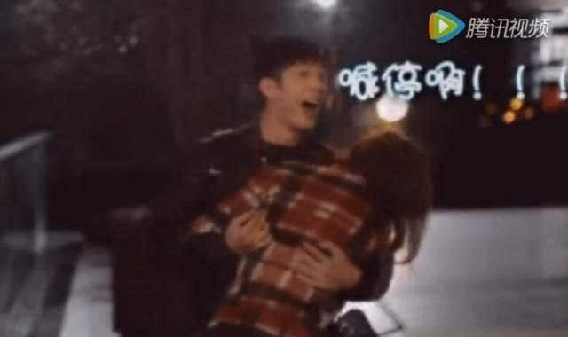 靳东有哪些电视剧里的吻戏,靳东吻戏最多的一部戏