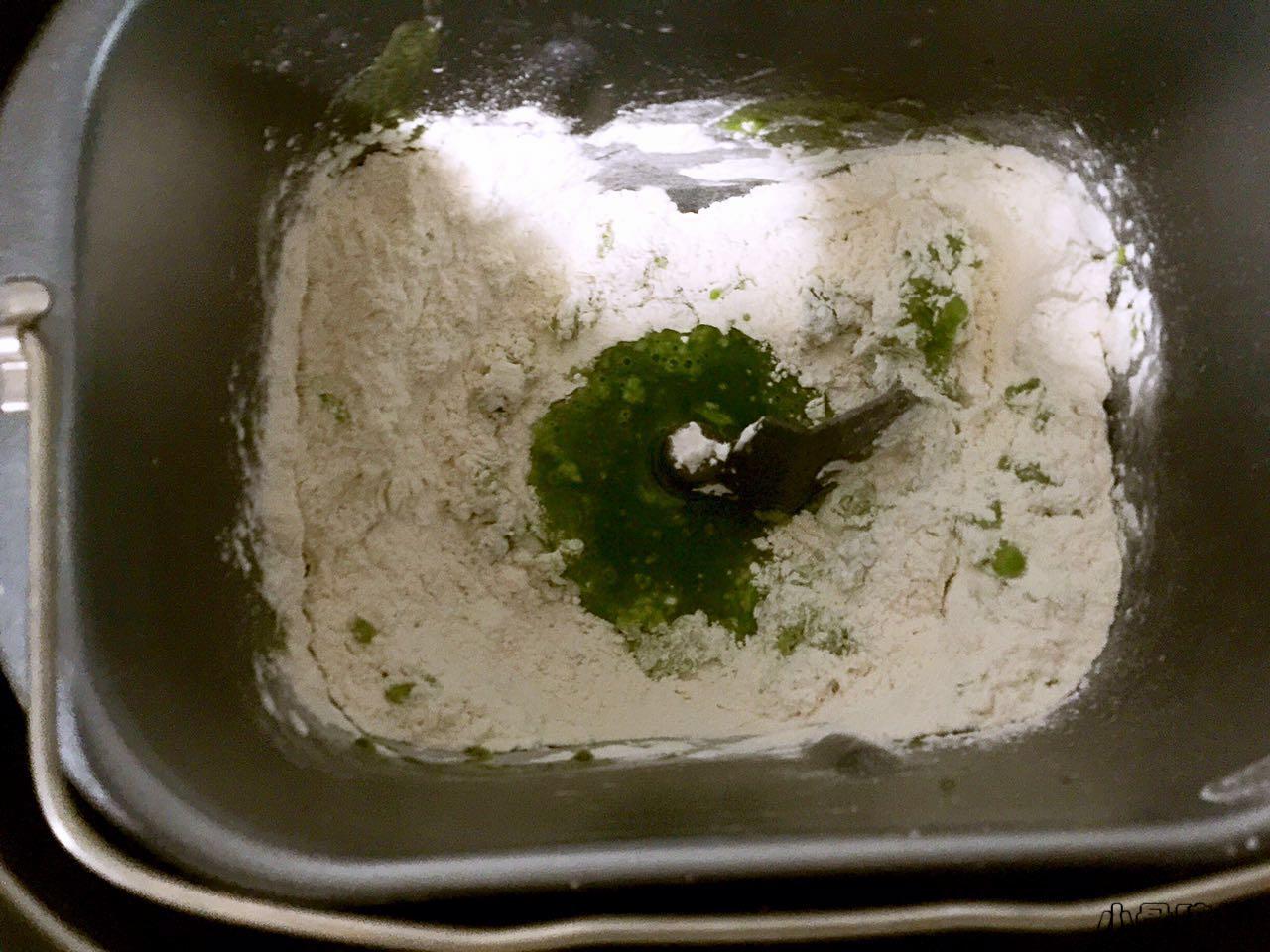 宝宝彩色手擀面的做法,纯手工手擀面制作过程