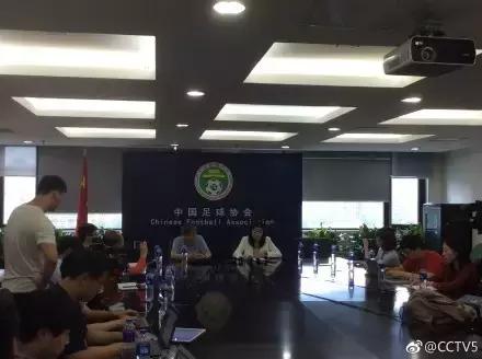 从拒绝道歉到公开忏悔,从处罚到妥协