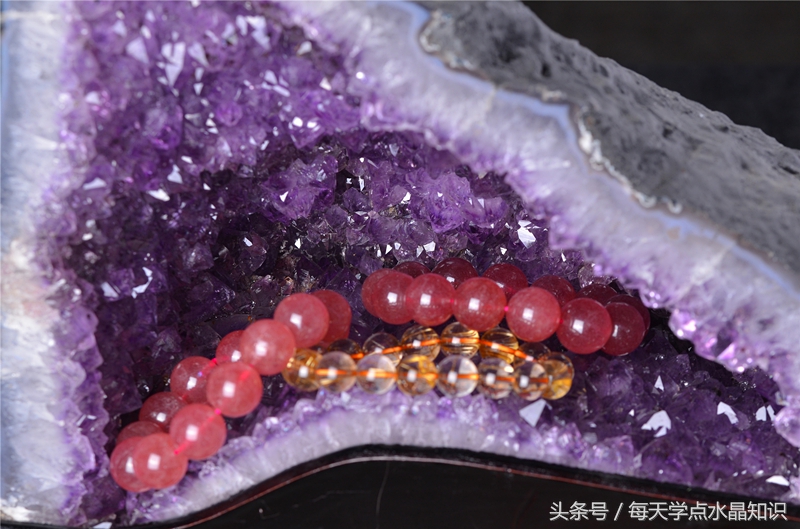 消磁石怎么给水晶手链消磁,黄发晶手链怎么消磁净化