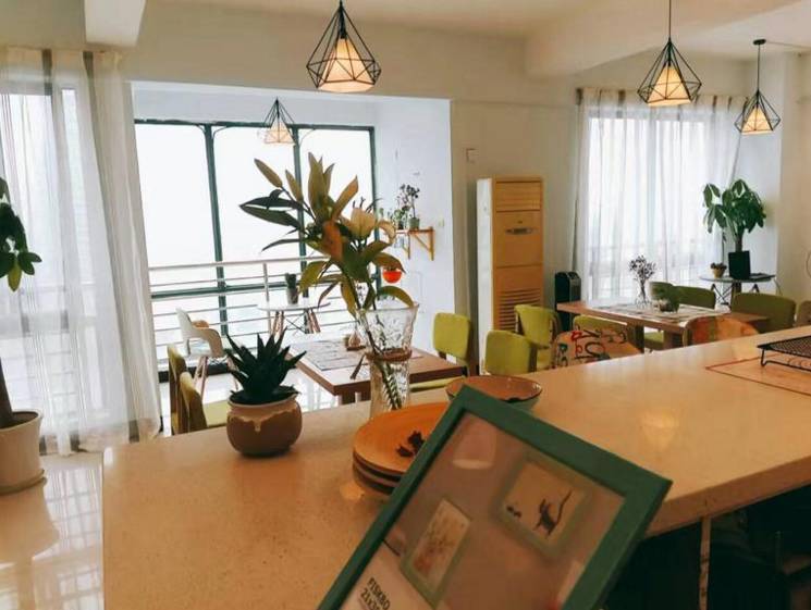 冒险暗访大武汉的“狗粮”制造地，一个小时后我居然也沦陷了！