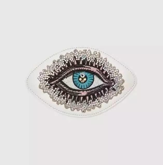 杨幂一口气买了十双的鞋,杨幂穿的薄荷绿运动鞋