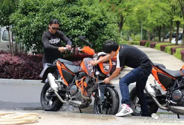 15款ktm690试驾,试驾KTM690Duke