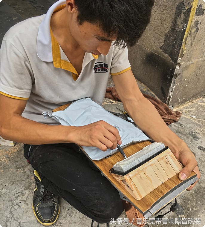 尼桑天籁音响改装,日产天籁音响改装倒模