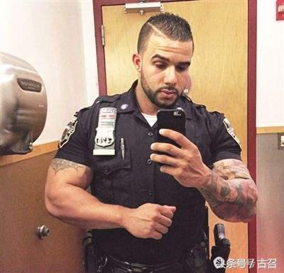 警察允许有纹身吗,有纹身就不能当警察吗