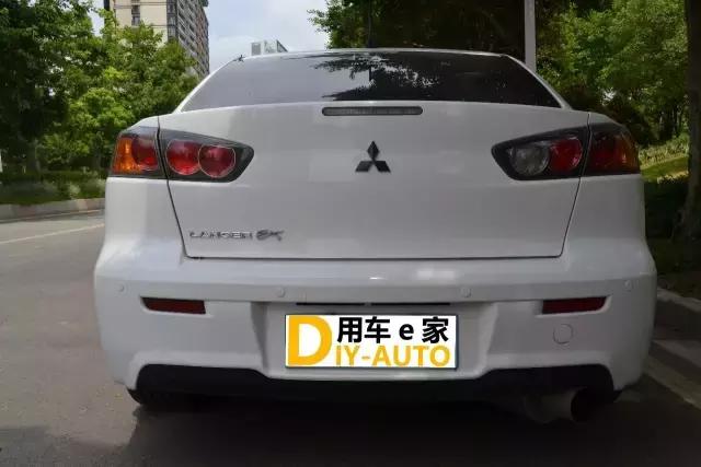 三菱翼神10款1.8自动带天窗多少钱,一万多三菱翼神自动挡